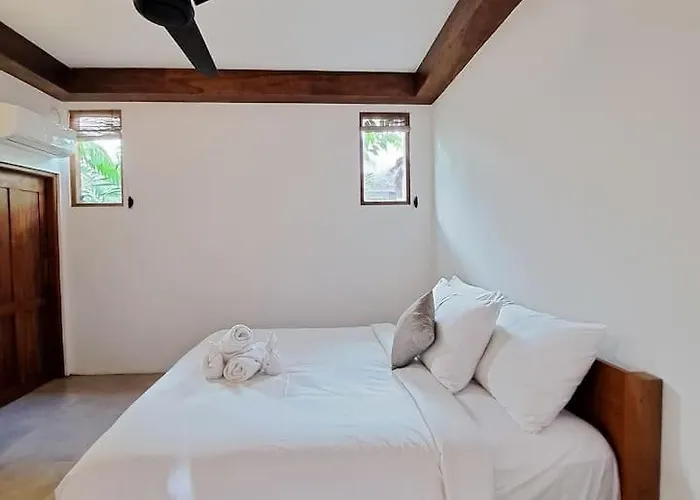 Relaxing Mezzanine 4 In Pererenan Bali, I Feel Good 4