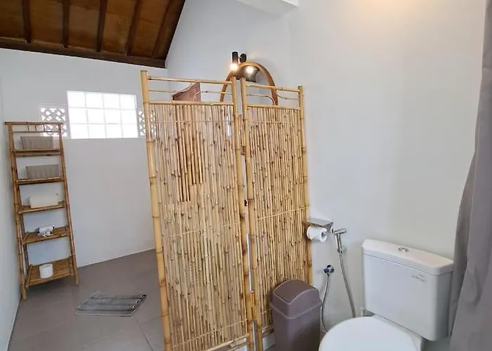 Relaxing Mezzanine 4 In Pererenan Bali, I Feel Good 4 *