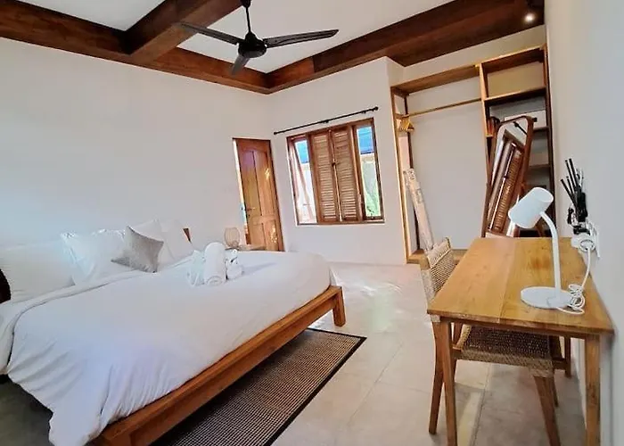 Relaxing Mezzanine 4 In Pererenan Bali, I Feel Good 4 *