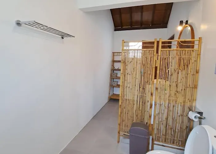 Relaxing Mezzanine 4 In Pererenan Bali, I Feel Good 4