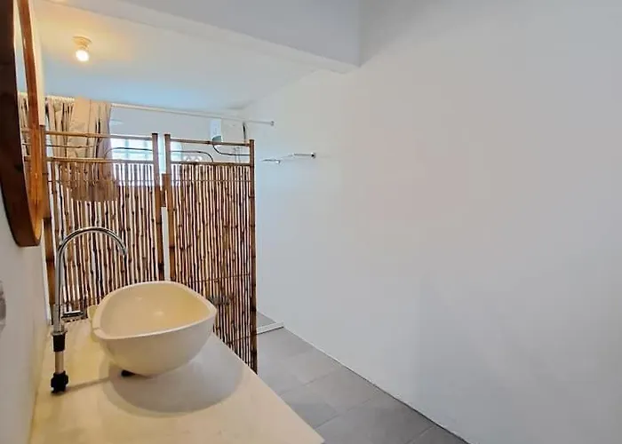 Relaxing Mezzanine 4 In Pererenan Bali, I Feel Good 4 *